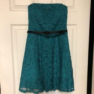 Emerald green lace strapless dress